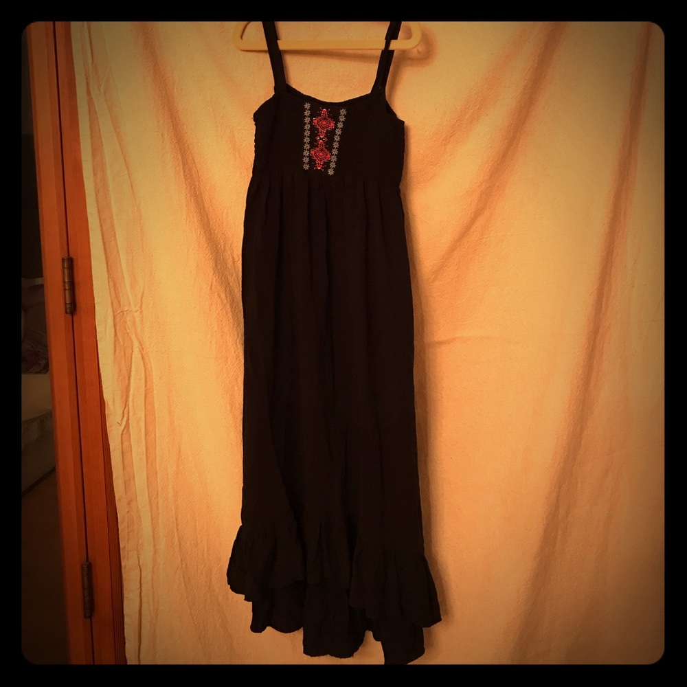 Girls embroidered dress sz 7/8
